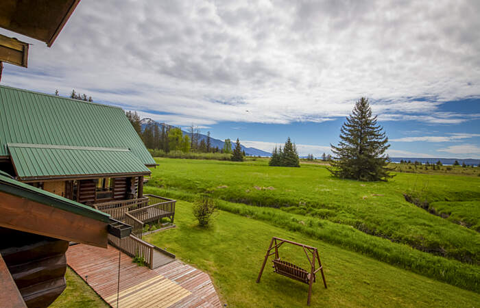 Bear Track Inn PDP 1691