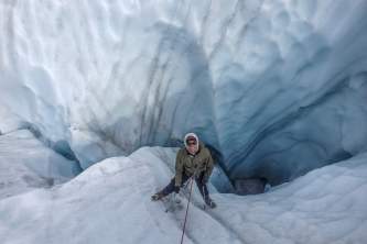 Client looking up out of a moulin Anya Voskresensky 2