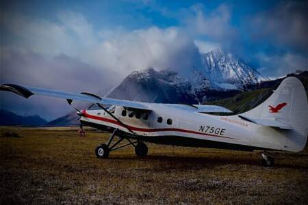 Golden Eagle Outfitters Flightseeing & Air Taxi
