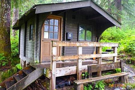 Manzanita Lake Cabin
