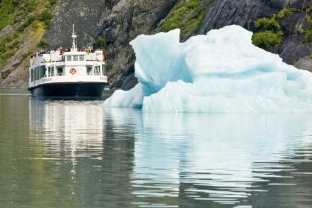 Portage Glacier Cruises